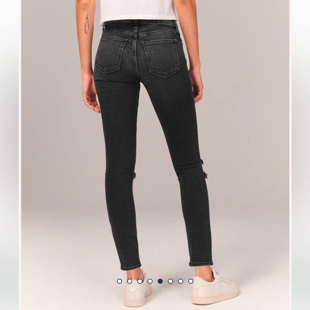NWT Abercrombie & Fitch Mid Rise Super Skinny Ankle Jean - Picture 2 of 5